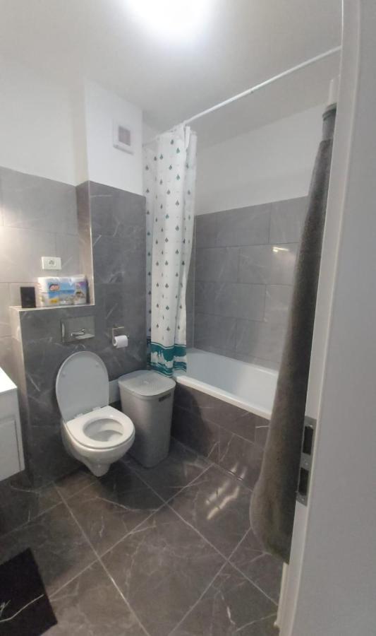 Coresi Platinum Residents 2 Camere Sc,C App21 Brašov Exteriér fotografie